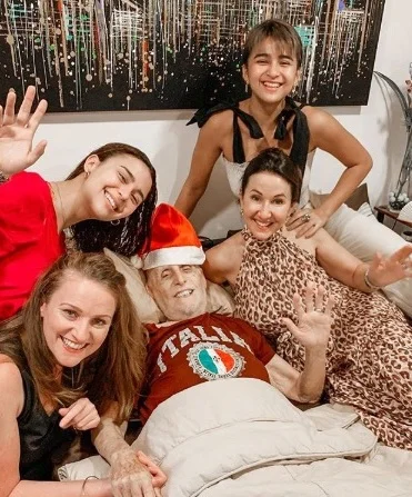 Yassi Pressman with family