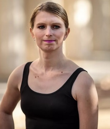Chelsea Manning height -weight