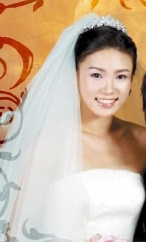 Lee Soo Jin Wiki, Age (Lee Dong Gook’s Wife) Age, Biography, Family & Facts Lee Soo Jin