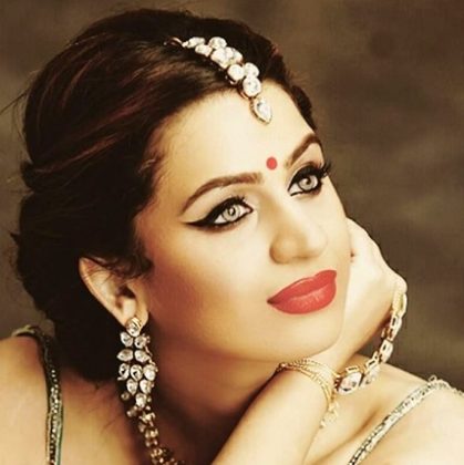 Kenisha Awasthi Wiki, Age, Height, Weight, Boyfriend & Bio