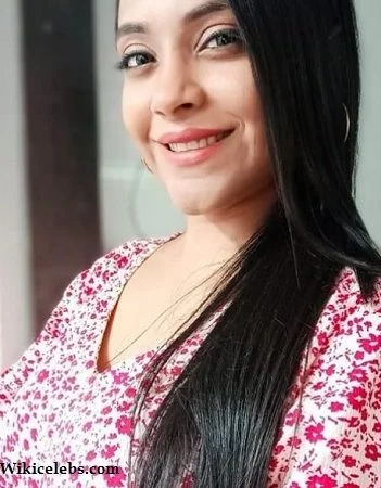Nehal Vadoliya Wiki, Age, Height, Weight, Boyfriend, Biography & Family