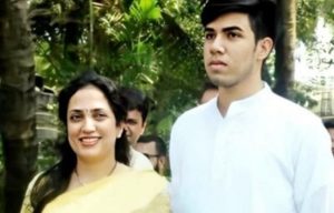 Tejas Thackeray Wiki, Age (Uddhav Thackeray's son) Biography, Family