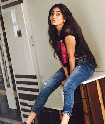 Dinky Kapoor Wiki, Age, Boyfriend, Height, Weight, Biography & More