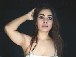 Dinky Kapoor Wiki, Age, Boyfriend, Height, Weight, Biography & More