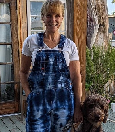 Karen Laine has a pet dog