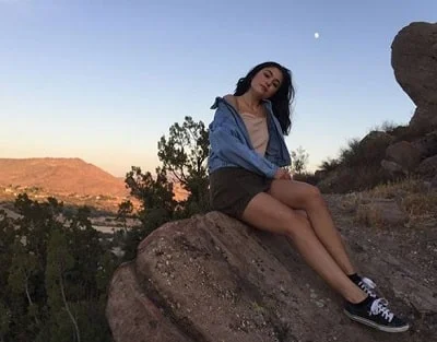 Mika Abdalla trekking