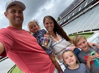 Rachel Todd pictured with her love partner Brendon Todd and children Oliver Todd & Scarlett Todd