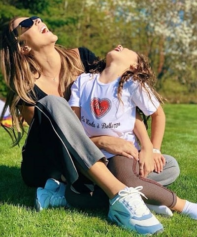 Daniela Ospina pictured with her daughter Salomé Rodriguez Ospina