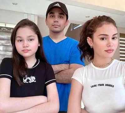 Hashim Alawi with his sister Ivana Alawi and Mona Loiuse Rey