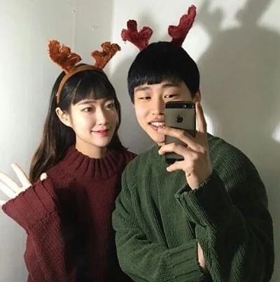 Park JiHyun with his lover
