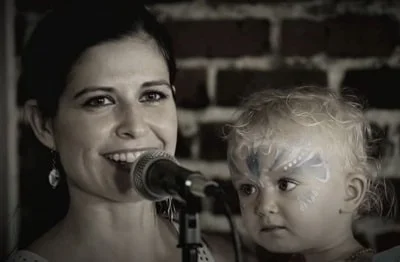 Tiffany King showing her comedy skills while handling her baby girl Zara