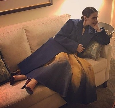Sarah Paulson wearing Calvin Clein