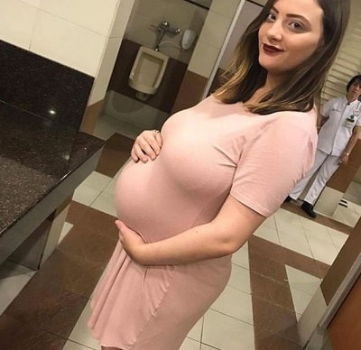 Angillyn Serrano Gorens during her first preganancy