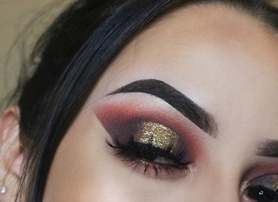 Leslie Quezada is a makeup artist