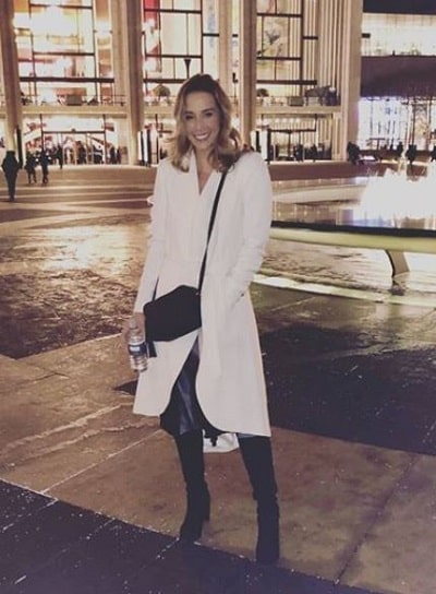 Lorynn York Height and weight