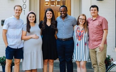 Makenze Evans pictured along with her friends