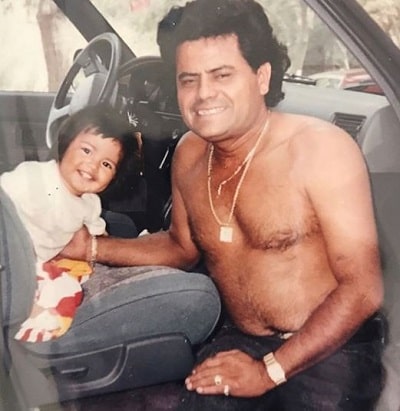 Yris Palmer pictured along with her dad
