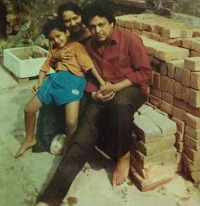 Bhumika Das spouse Amlan Das' childhood picture with his parents