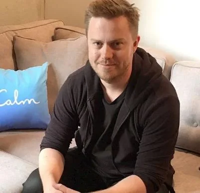 Alex Tew after becoming successful