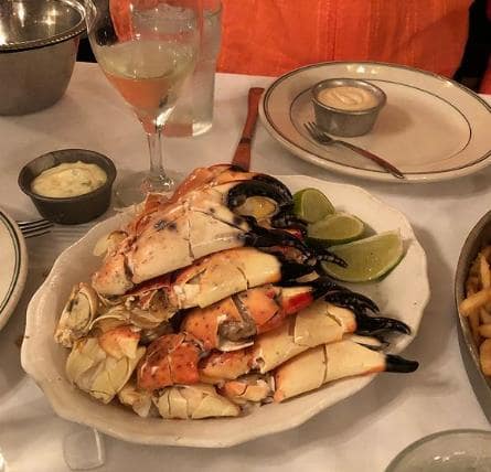 Ryder Fieri's presented foods in Diner dines