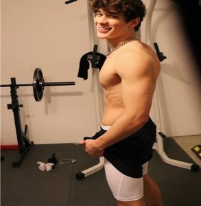 Brandon Rowland doing gym