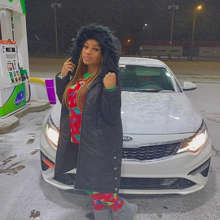 Semaj Lesley shared photo of herself during Christmas