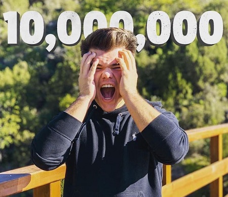 Jelle Van Vucht hit 10 million subscribers on December 17, 2018
