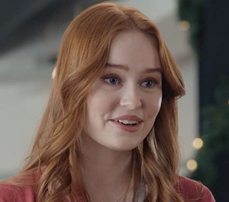 Jeni Ross made her debut with a short film Broken Heart Syndrome in 2012