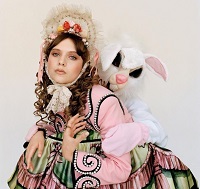 Sasha Frolova loves photography