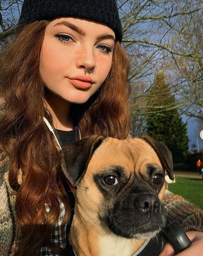 Sophia Mitchell pet