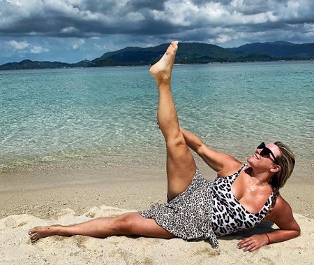 Heather McMahan love beaches