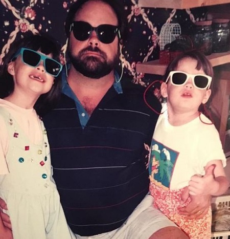 Heather McMahan with her father Kyle McMahan during her cildhood
