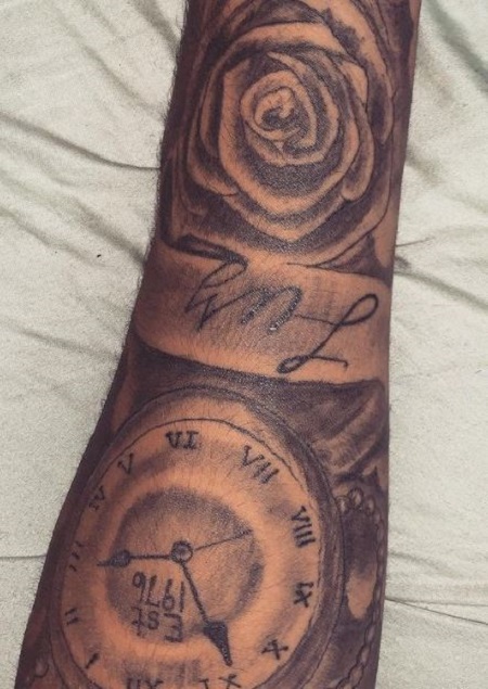 Vincent Whitaker has a tattoo which reads Hey