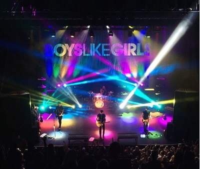 Paul DiGiovanni while performing for his group Boys like Girls