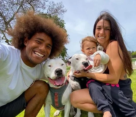 Wesley Santos with his wife Mackenzie Dern & Kid Moa