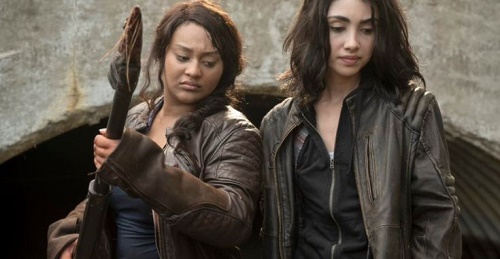 Alexa Mansour on the sets of Walking Dead