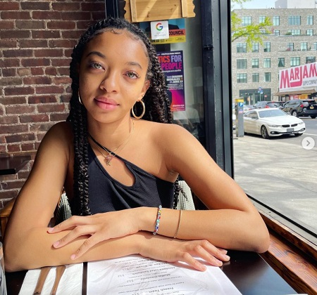 Zolee Griggs Net worth is $1 million US Dollars, approx. (as of 2021)