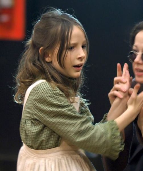 Shelby Flannery while performing sional theatre the miracle worker