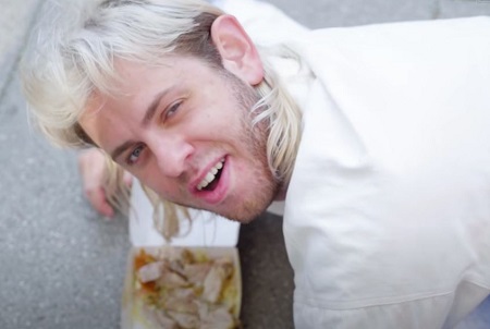 Albert Dyrlund has more than 176,000 subscribers as of August 2021