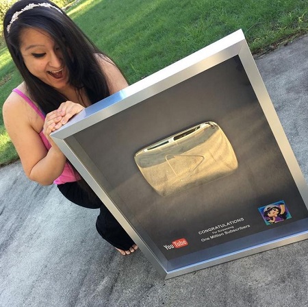 Aphmau (YouTuber) has over 10.5 followers on YouTube