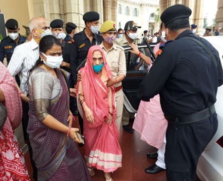 Ramwati Devi's Family & Caste