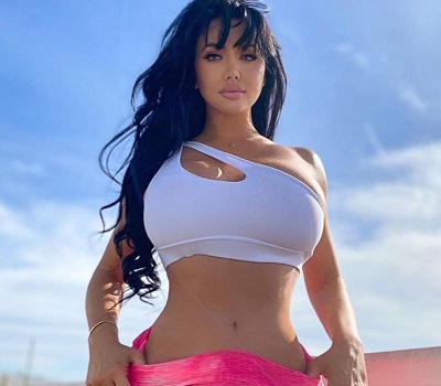 Becky Hudson is a celebrated fashion model, influencer, internet sensation, and social media personality from Richmond, Virginia, United States