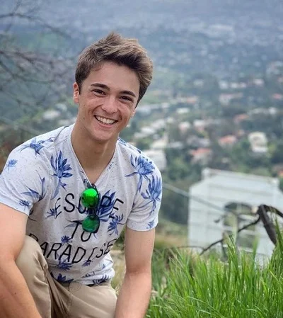 Leonardo Cecchi About