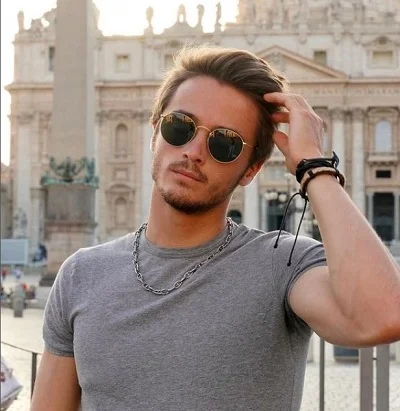 Leonardo Cecchi is a well-known Italian actor, entertainer, model, singer, and dancer from Minneapolis, Minnesota, United States