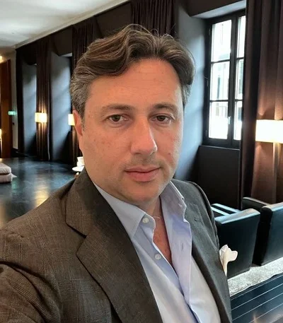 Raffaello Follieri's age is 44 years old