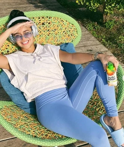 Yassi Pressman's age is 27 years old