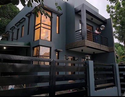Sanya Lopez's house