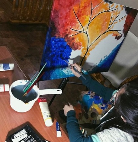 Heaven Peralejo making a beautiful portrait