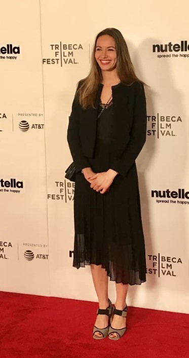 Antonia Desplat's figure is 25-35-36