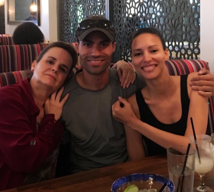 Nina Mansker with her brother and mother